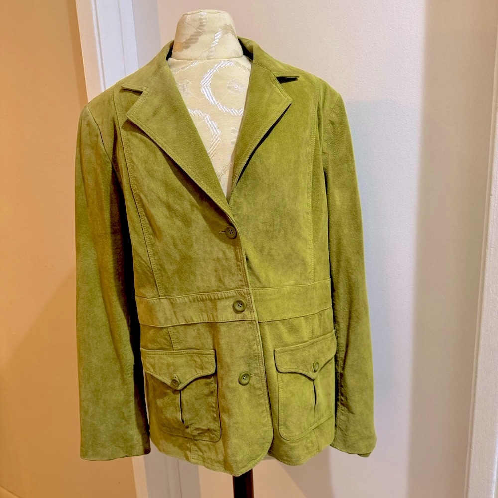 Liz Claiborne Suede Chartreuse Lined
Pockets Button Up Soft Leather Jacket XL